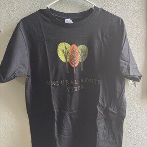 Black Graphic Tee "Natural Roots Vibes" with Bold Motivational Quote